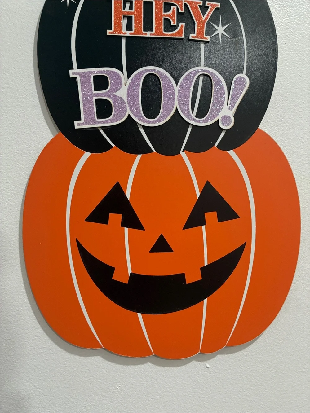 NWT- 34”- HEY BOO- Ghost & Jack-o-lantern Pumpkin Stack Wooden Halloween Sign